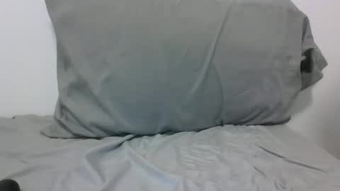 lets_play143 online show from December 17, 6:02 am