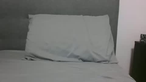 lets_play143 online show from October 10, 12:48 am