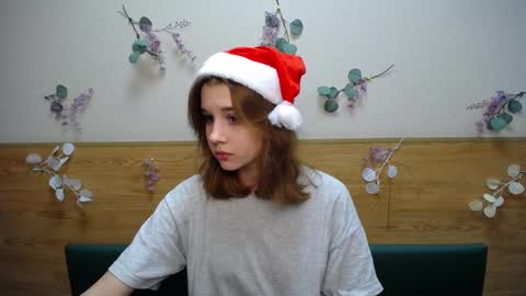 letty_curly online show from December 12, 6:10 pm