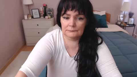 Mary online show from January 16, 1:04 pm