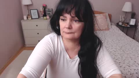 Mary online show from December 4, 1:31 pm