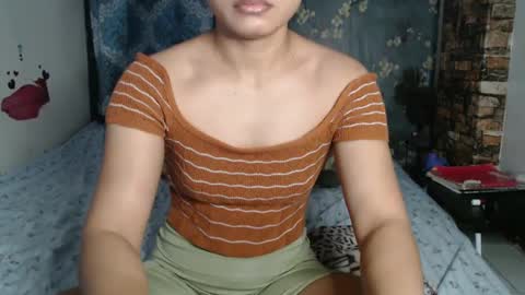 Snapshot of lexi818 chatting on February 12, 1:52 am lexianna online show from February 12, 1:52 am