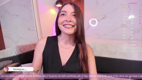 Lexie  online show from December 5, 8:11 pm