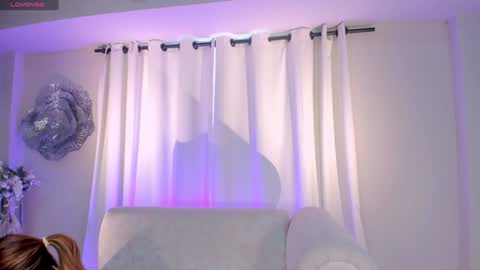 Snapshot of lexiewayne chatting on December 9, 8:23 pm Lexie online show from December 9, 8:23 pm