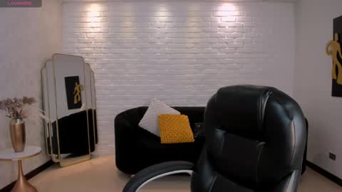 Snapshot of lexiewayne chatting on February 10, 8:00 pm Lexie online show from February 10, 8:00 pm