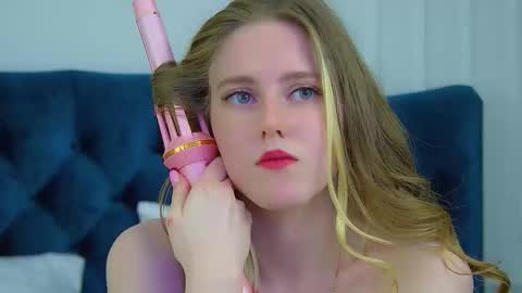 Lexi online show from October 19, 6:32 pm