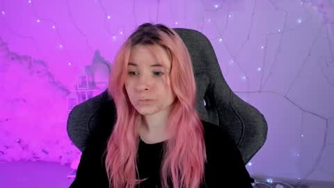 Snapshot of lexiwenford chatting on January 28, 2:43 am Lexi Wenford NO NUDE GODDESS online show from January 28, 2:43 am