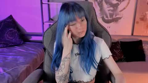 Snapshot of lexiwenford chatting on September 16, 3:03 am Lexi Wenford NO NUDE GODDESS online show from September 16, 3:03 am