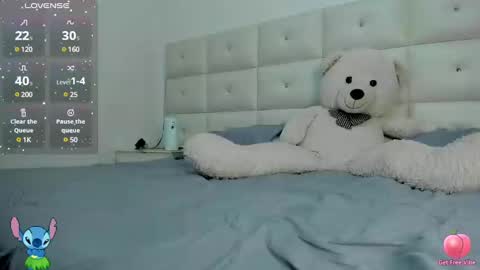 Snapshot of lexxi_ross chatting on January 22, 2:14 pm LEXXI online show from January 22, 2:14 pm