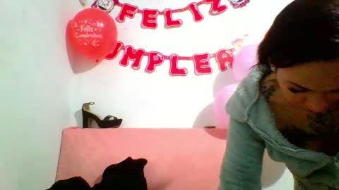 Snapshot of lexxie_weed chatting on September 25, 2:54 am Lexxie online show from September 25, 2:54 am