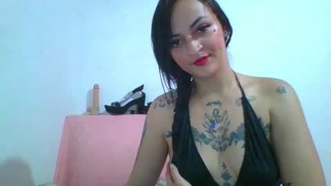 Snapshot of lexxie_weed chatting on October 25, 7:21 pm Lexxie online show from October 25, 7:21 pm