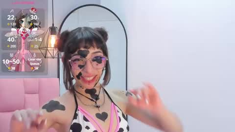 Snapshot of lexy_bluu chatting on February 9, 7:27 am Lexy online show from February 9, 7:27 am