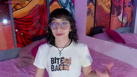 Snapshot of lexy_bluu chatting on December 31, 3:09 pm Lexy online show from December 31, 3:09 pm