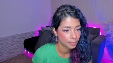 Snapshot of lexy_fox2 chatting on January 18, 2:25 am Lexy online show from January 18, 2:25 am