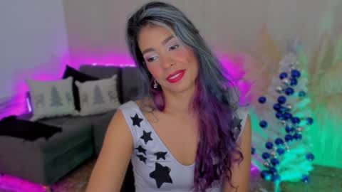 Snapshot of lexy_fox2 chatting on December 3, 6:03 am Lexy online show from December 3, 6:03 am