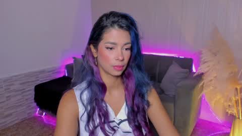 Snapshot of lexy_fox2 chatting on January 22, 3:20 am Lexy online show from January 22, 3:20 am