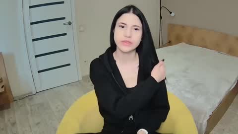 lexyswett online show from January 17, 1:35 pm
