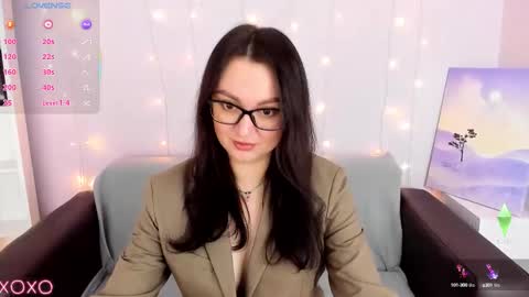 Snapshot of leya_nice chatting on September 15, 2:31 am Leya online show from September 15, 2:31 am