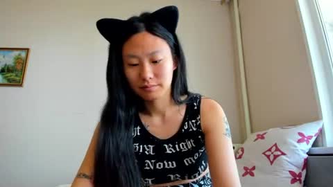 Leya online show from June 19, 9:24 am