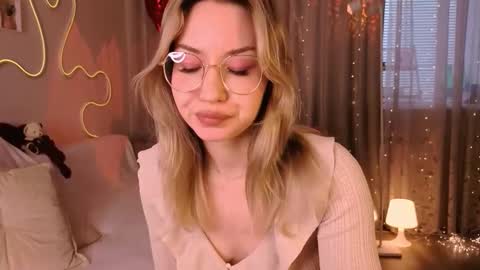 Lily online show from March 2, 2:44 am