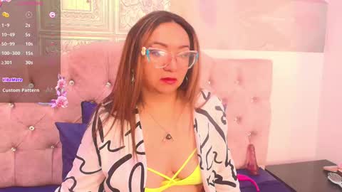 Leyla smithh online show from September 30, 12:11 pm