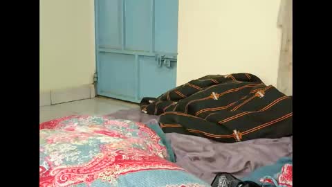 leylacuty13 online show from April 21, 1:42 am