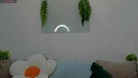 Leila online show from June 18, 8:36 pm