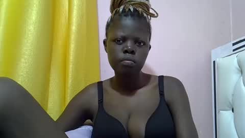 laylani69 online show from March 1, 7:26 pm