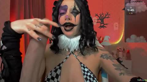 Snapshot of leylanoir chatting on October 23, 3:29 pm LEA online show from October 23, 3:29 pm