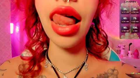 Snapshot of leylanoir chatting on September 28, 5:29 pm LEA online show from September 28, 5:29 pm