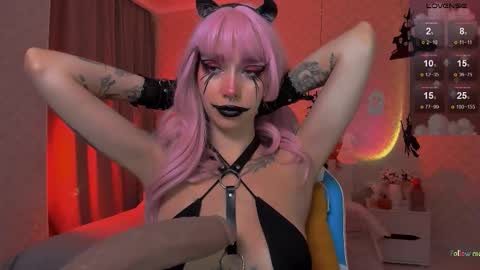 Snapshot of leylanoir chatting on October 25, 1:41 pm LEA online show from October 25, 1:41 pm