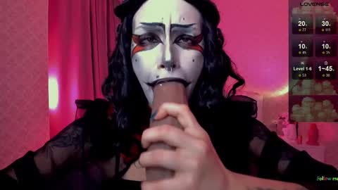 Snapshot of leylanoir chatting on September 20, 6:17 pm LEA online show from September 20, 6:17 pm