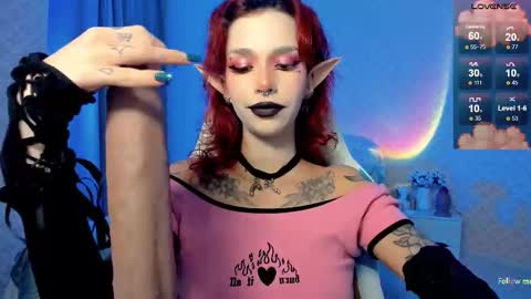 Snapshot of leylanoir chatting on October 7, 3:05 pm LEA online show from October 7, 3:05 pm