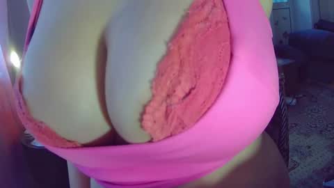 Snapshot of leysun7777 chatting on October 17, 12:41 pm Leysun7 online show from October 17, 12:41 pm