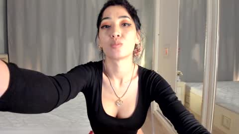 Shaya MILKY BOOBS  online show from December 18, 1:34 pm