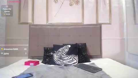 Snapshot of lia_harper_ chatting on September 27, 12:56 pm lia_harper_ online show from September 27, 12:56 pm