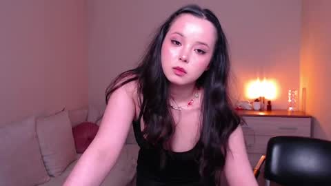 L I A online show from April 27, 4:37 pm