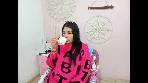 Lia online show from December 10, 2:06 pm