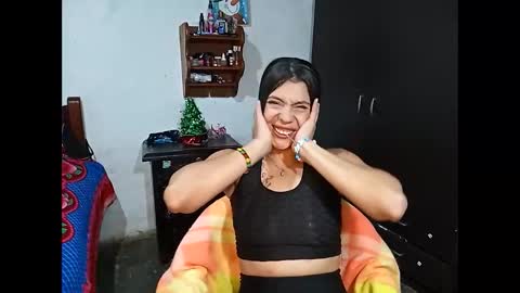 Lia online show from December 17, 10:00 pm