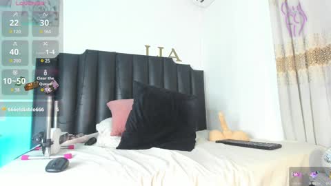 Lia Jhonson online show from February 6, 11:09 am
