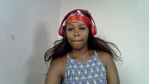 lia online show from October 20, 10:51 am