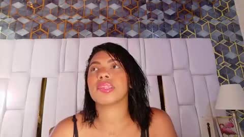 Snapshot of lia_mariana chatting on October 19, 3:36 pm lia_mariana online show from October 19, 3:36 pm