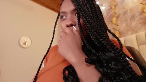 Snapshot of lia_mariana chatting on October 30, 5:47 pm lia_mariana online show from October 30, 5:47 pm