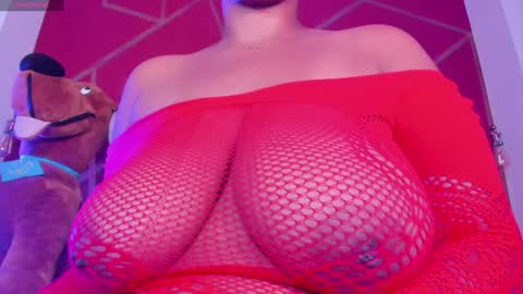 Snapshot of lia_mariana chatting on February 3, 5:46 pm lia_mariana online show from February 3, 5:46 pm