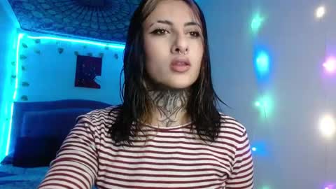 lia spicy   ig online show from April 20, 3:37 pm