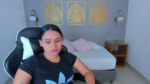 Lia  online show from February 25, 2:14 am