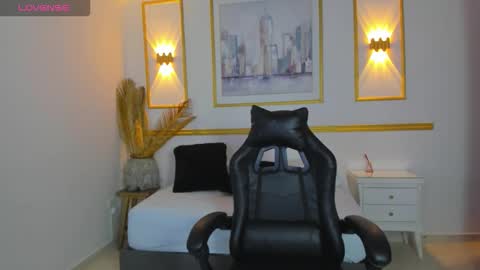 Lia  online show from February 27, 3:06 am