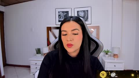 Snapshot of lia_simons chatting on January 31, 3:30 am Alejandra online show from January 31, 3:30 am