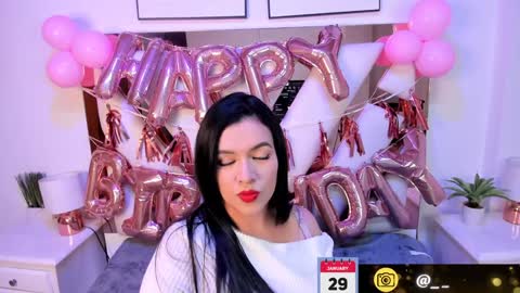Snapshot of lia_simons chatting on January 30, 3:00 am Alejandra online show from January 30, 3:00 am