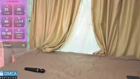 Snapshot of lia_summer1 chatting on October 11, 7:27 pm lia summer1 online show from October 11, 7:27 pm